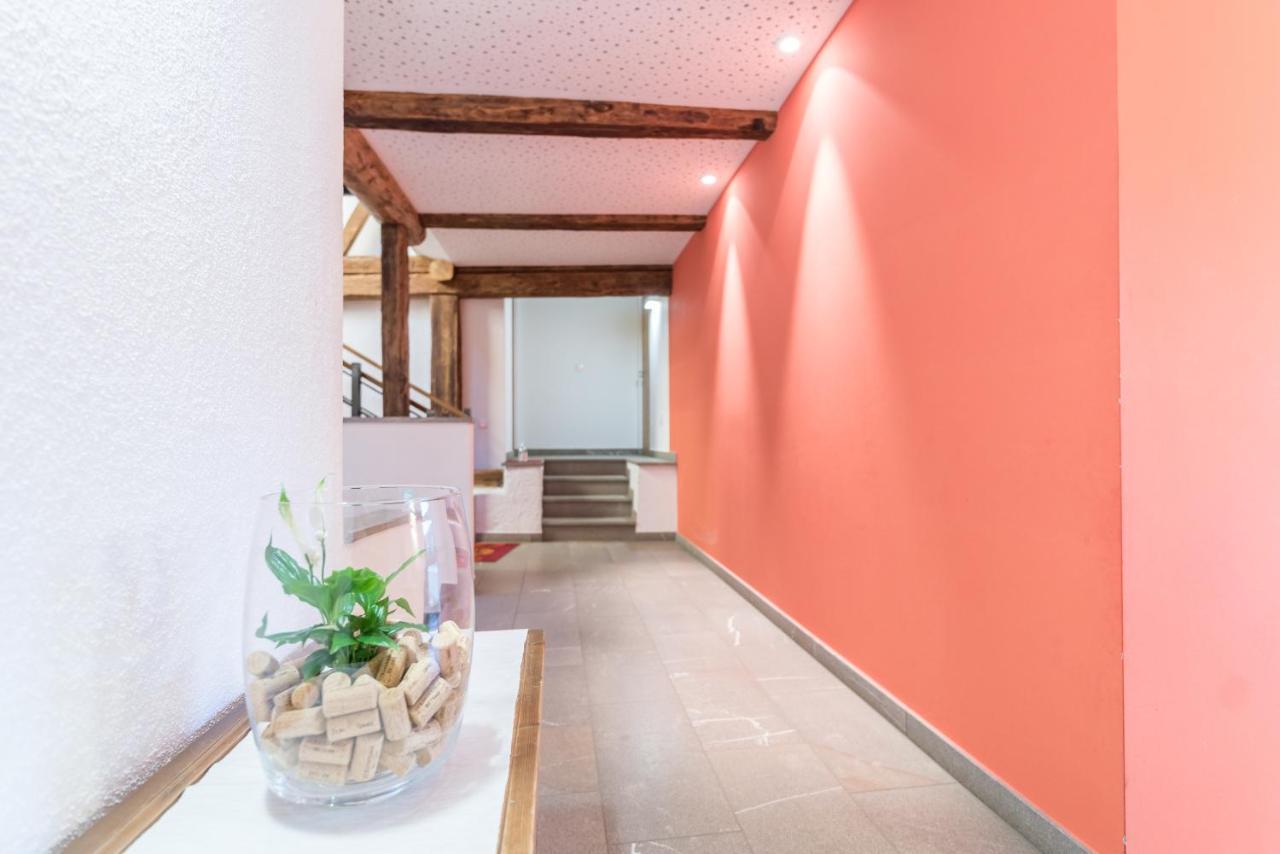 Strasserhof Tenuta-Weingut Vahrn 外观 照片